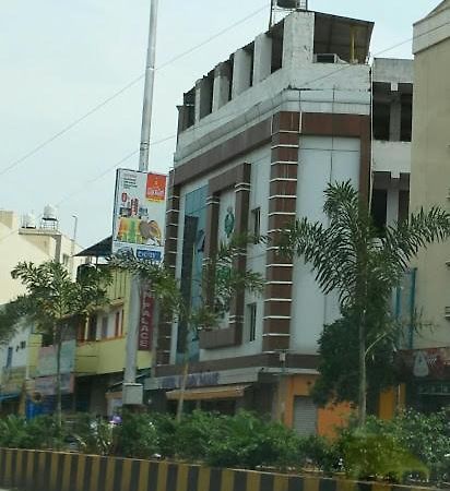 Hotel Golden Palace Vijayawāda Exterior foto
